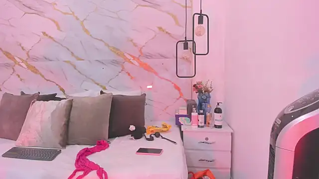 Snapshot of penelope_handaos chatting on 6, 2, 2025 penelope handaos online show from 6, 2, 2025