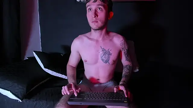 Dylanwhite23  online show from 29, 10, 2025