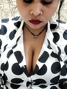 Indian-Nazia online show from 5, 3, 2026