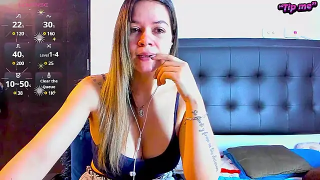 Snapshot of daniela_beauty chatting on 7, 12, 2024 daniela beauty online show from 7, 12, 2024