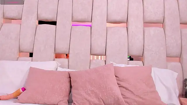 Snapshot of tamhy_ferrara chatting on 21, 2, 2025 tamhy ferrara online show from 21, 2, 2025