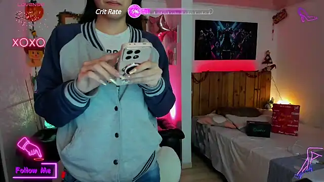 LauGrayJ online show from 27, 2, 2025