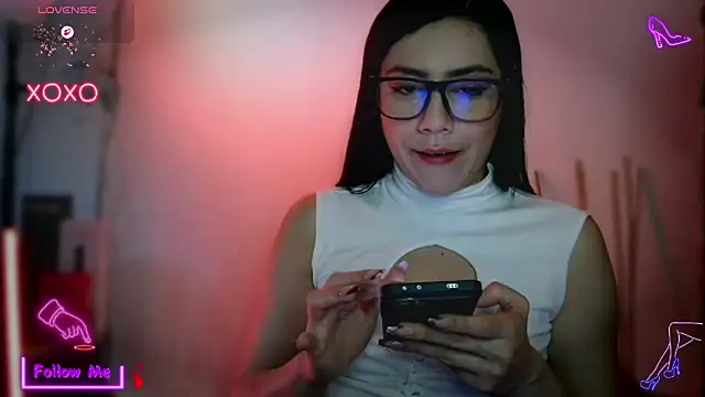 LauGrayJ online show from 23, 9, 2025