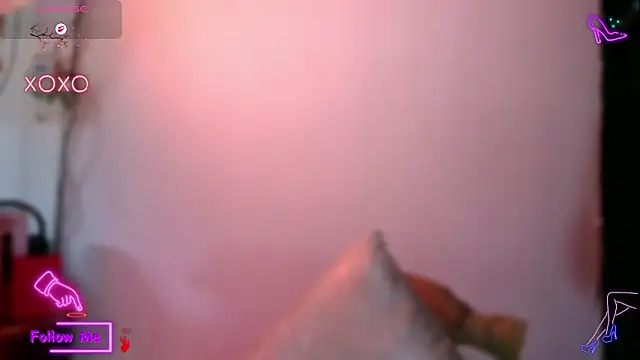 LauGrayJ online show from 10, 11, 2025