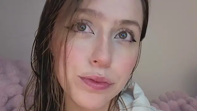 Snapshot of SofiaGc chatting on 22, 10, 2025 SofiaGc online show from 22, 10, 2025