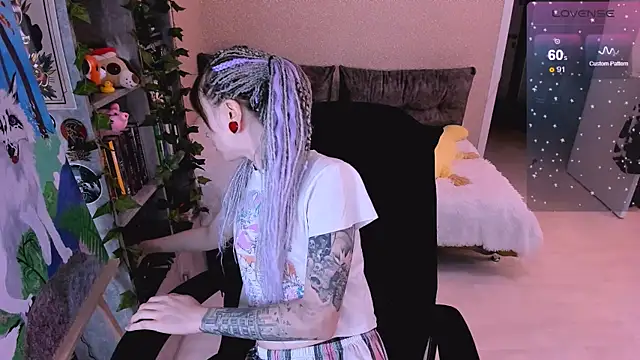 NaniMoore online show from 23, 12, 2024