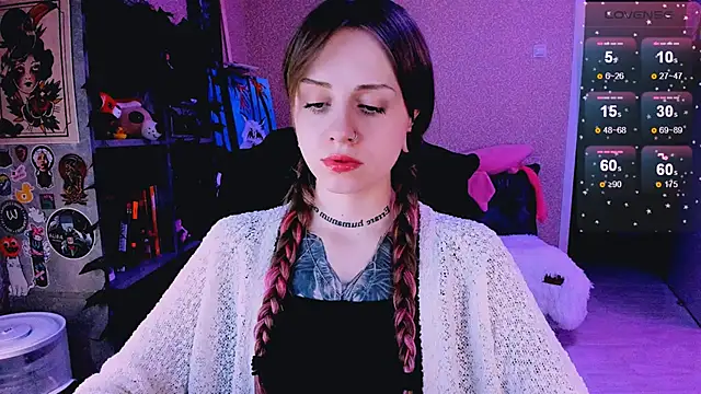 NaniMoore online show from 9, 3, 2025