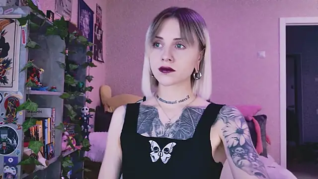 NaniMoore online show from 28, 4, 2026