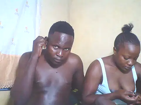 Snapshot of Dark_Queenchocolate chatting on 5, 11, 2025 Dark Queenchocolate online show from 5, 11, 2025