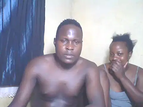 Snapshot of Dark_Queenchocolate chatting on 15, 11, 2025 Dark Queenchocolate online show from 15, 11, 2025