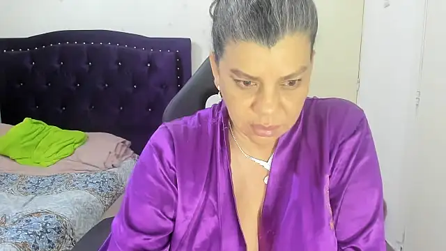 vikyadams online show from 12, 9, 2025