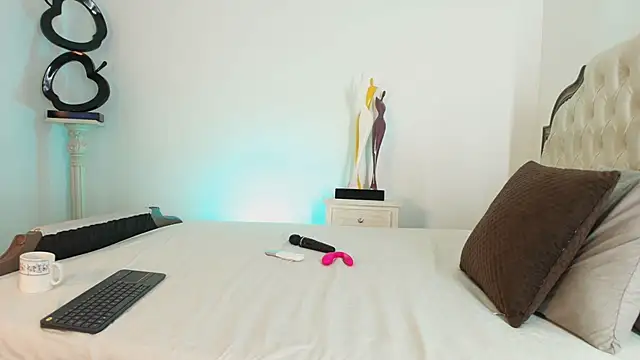 Arya-02 online show from 12, 1, 2026