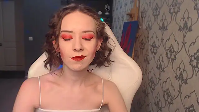 Snapshot of FascinatingEyess chatting on 6, 5, 2026 FascinatingEyess online show from 6, 5, 2026