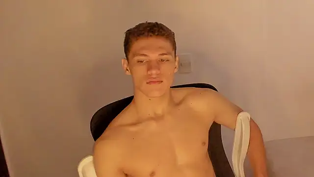 Snapshot of laurent_nova chatting on 4, 2, 2026 laurent nova online show from 4, 2, 2026