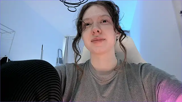 Viktoria Oliverr online show from 14, 11, 2025