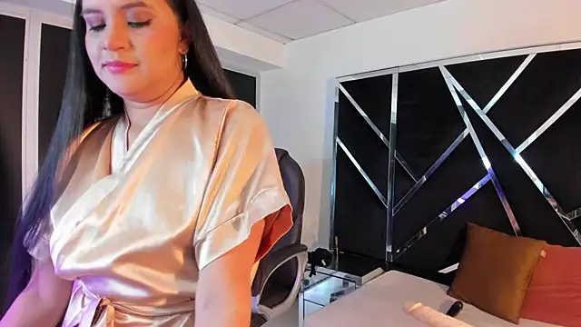 Snapshot of Ivanna18_x chatting on 15, 10, 2025 Ivanna18 x online show from 15, 10, 2025