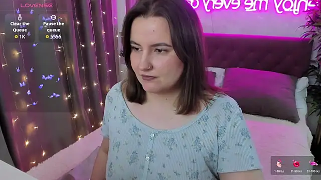 FeralPeach online show from 14, 12, 2025