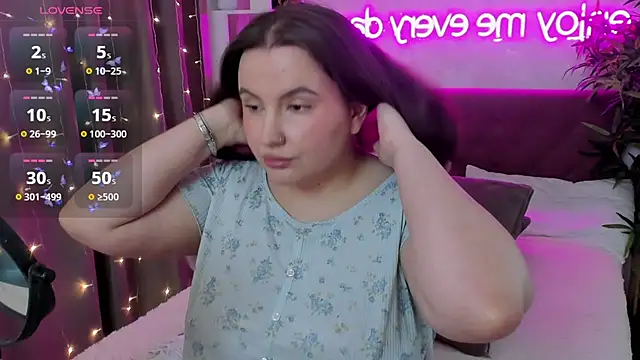 FeralPeach online show from 17, 4, 2026