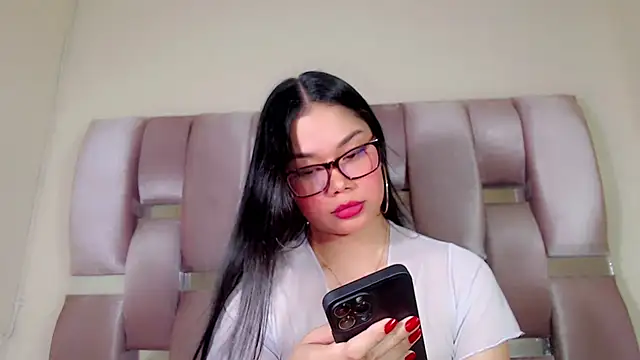 Snapshot of JasmineMoore chatting on 29, 7, 2026 JasmineMoore online show from 29, 7, 2026