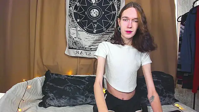 Snapshot of Calvin_and_Kevin chatting on 11, 3, 2025 Calvin and Kevin online show from 11, 3, 2025