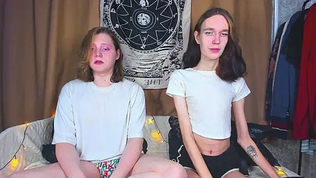 Snapshot of Calvin_and_Kevin chatting on 18, 3, 2025 Calvin and Kevin online show from 18, 3, 2025