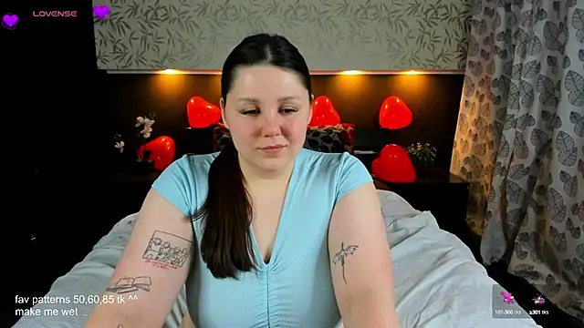 Snapshot of Ruth_Oliver chatting on 22, 2, 2025 Ruth Oliver online show from 22, 2, 2025