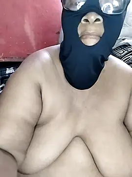 Snapshot of naughtygrannyXXX chatting on 12, 11, 2025 naughtygrannyXXX online show from 12, 11, 2025