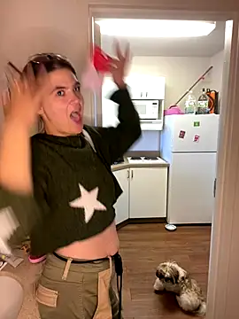 Snapshot of SafeinouterSpace chatting on 16, 10, 2025 SafeinouterSpace online show from 16, 10, 2025