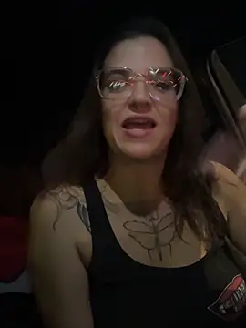 Snapshot of SafeinouterSpace chatting on 13, 11, 2025 SafeinouterSpace online show from 13, 11, 2025