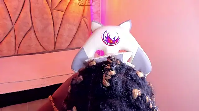 Queen perla  online show from 17, 1, 2025