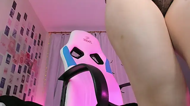 Snapshot of Vanessa_Verona chatting on 6, 11, 2025 Vanessa Verona online show from 6, 11, 2025