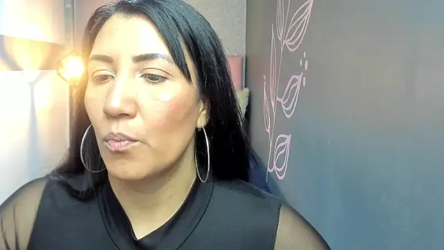 Snapshot of GiaFox_ chatting on 27, 1, 2025 GiaFox online show from 27, 1, 2025