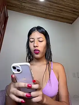 Snapshot of Valentinabaker chatting on 5, 2, 2025 Valentinabaker online show from 5, 2, 2025