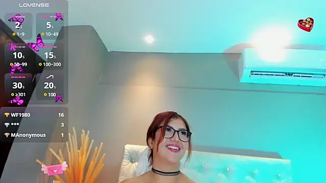 Snapshot of AriaRusso chatting on 17, 12, 2024 AriaRusso online show from 17, 12, 2024