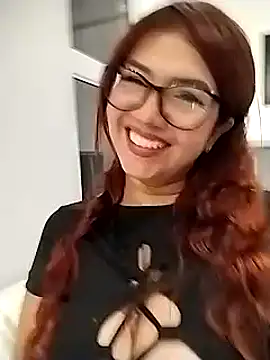 Snapshot of AriaRusso chatting on 8, 2, 2025 AriaRusso online show from 8, 2, 2025