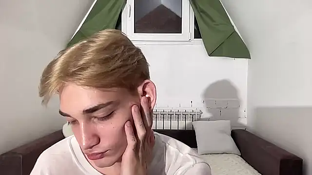 Snapshot of Nick_Win chatting on 2, 1, 2025 Nick Win online show from 2, 1, 2025