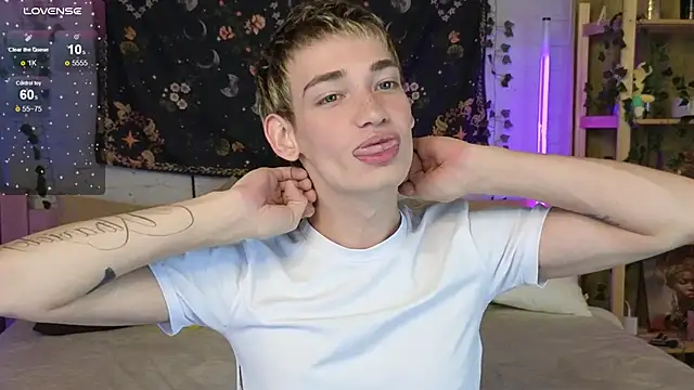 Snapshot of Nick_Win chatting on 26, 11, 2025 Nick Win online show from 26, 11, 2025