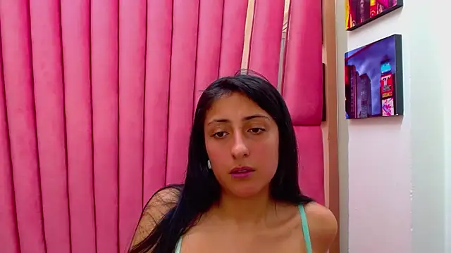 Snapshot of Cameron_cutte chatting on 13, 12, 2024 Cameron cutte online show from 13, 12, 2024