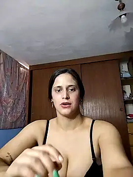 Snapshot of Catalinacandela chatting on 16, 9, 2025 Catalinacandela online show from 16, 9, 2025