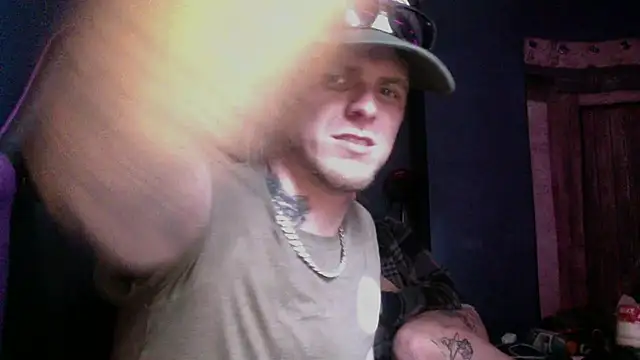 Snapshot of traejddd chatting on 18, 7, 2026 traejddd online show from 18, 7, 2026