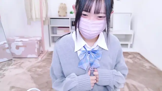Snapshot of Suzu_ch_xx chatting on 7, 12, 2024 Suzu ch xx online show from 7, 12, 2024