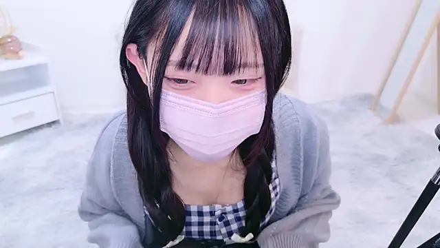 Snapshot of Suzu_ch_xx chatting on 30, 12, 2024 Suzu ch xx online show from 30, 12, 2024