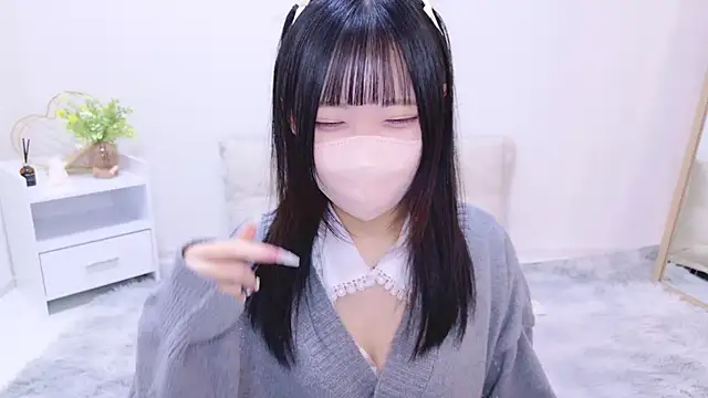 Snapshot of Suzu_ch_xx chatting on 16, 2, 2025 Suzu ch xx online show from 16, 2, 2025