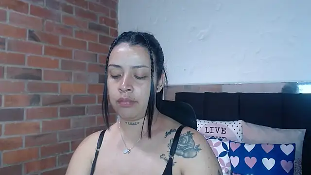 salome  hills1 online show from 11, 2, 2026