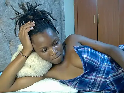 Snapshot of Naughty_Girl17 chatting on 18, 2, 2025 Naughty Girl17 online show from 18, 2, 2025