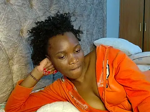 Snapshot of Naughty_Girl17 chatting on 29, 11, 2025 Naughty Girl17 online show from 29, 11, 2025