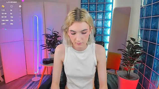 Snapshot of Mia_Cheers chatting on 29, 1, 2025 Mia Cheers online show from 29, 1, 2025