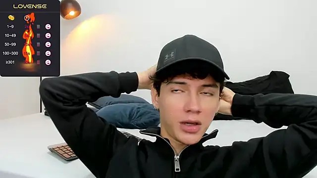 Snapshot of badboy_one_ chatting on 3, 1, 2025 badboy one  online show from 3, 1, 2025