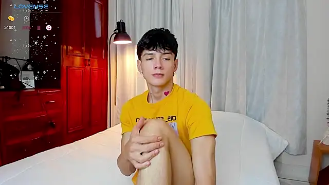 Snapshot of badboy_one_ chatting on 24, 10, 2025 badboy one  online show from 24, 10, 2025