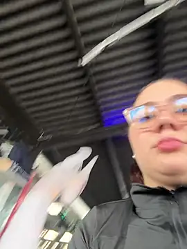 isarhodes  online show from 21, 10, 2025